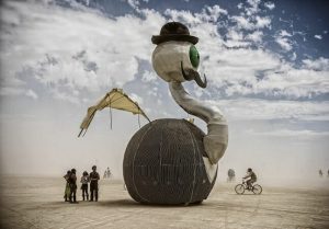 CEO do Burning Man diz que Instagram está acabando com cultura anti capitalista